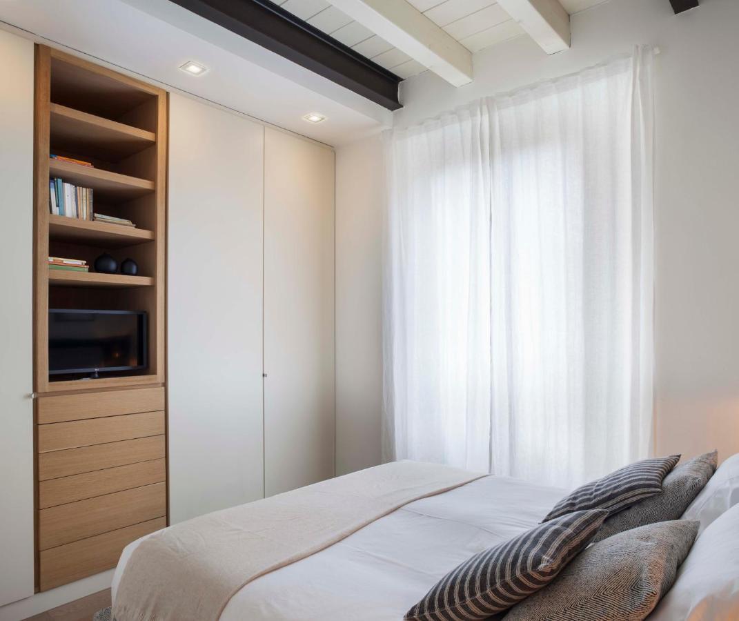 Lily Pads -elegant Apartment- In The Center Mailand